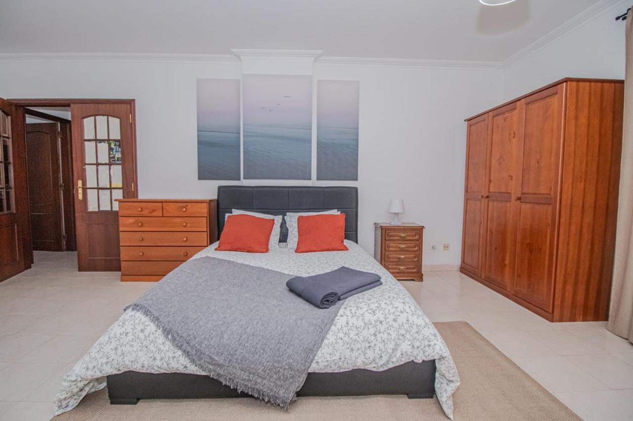 Charming Private Rooms In An Apartment A2 Penha - ファロ エクステリア 写真