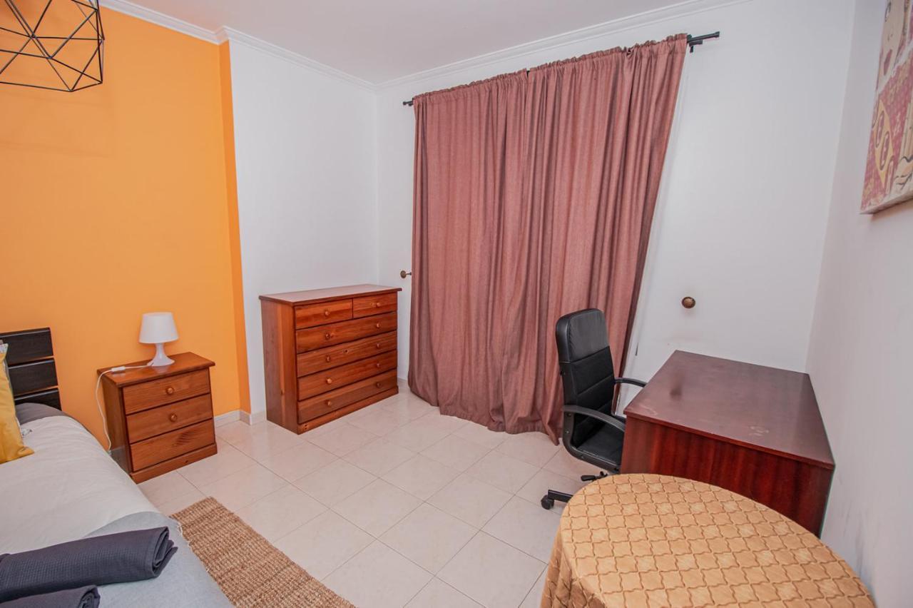 Charming Private Rooms In An Apartment A2 Penha - ファロ エクステリア 写真